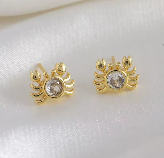 Oorbel Goud – Oorknopjes Krab met Zirkonia